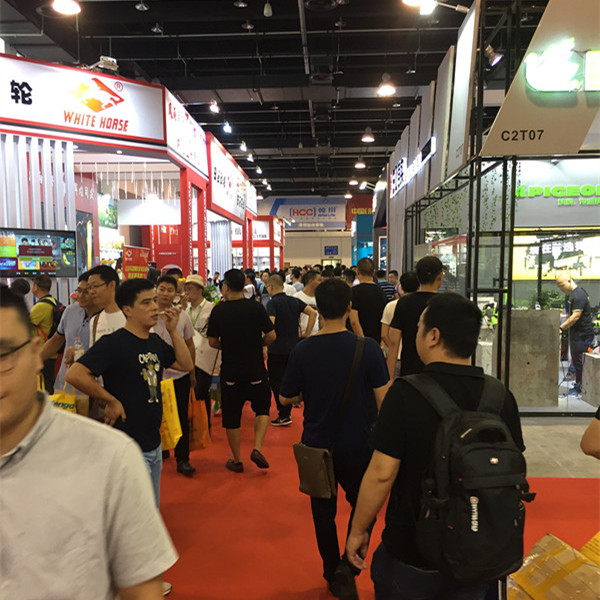 【大圣归来】五金展圆满结束，利来w66展台前宾客满蓬